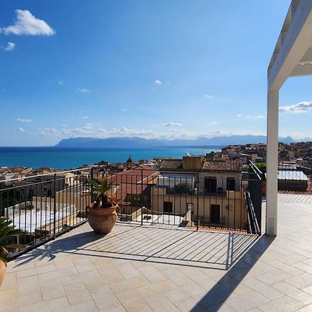 Апартаменти Palazzo Del Golfo Penthouse Кастелламмаре-дель-Гольфо Екстер'єр фото