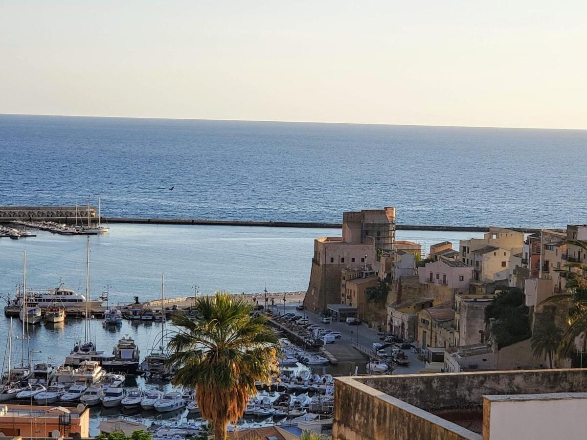 Апартаменти Palazzo Del Golfo Penthouse Кастелламмаре-дель-Гольфо Екстер'єр фото