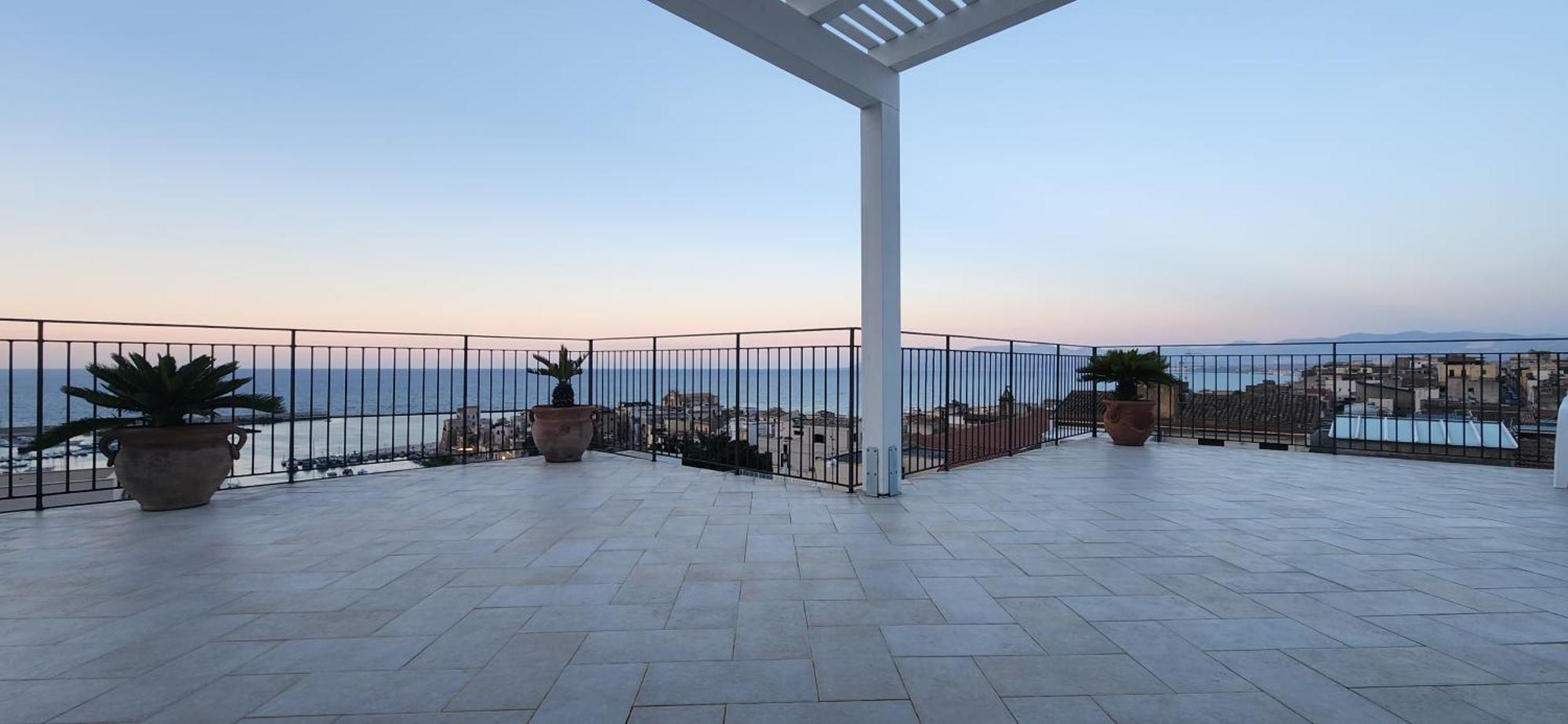 Апартаменти Palazzo Del Golfo Penthouse Кастелламмаре-дель-Гольфо Екстер'єр фото