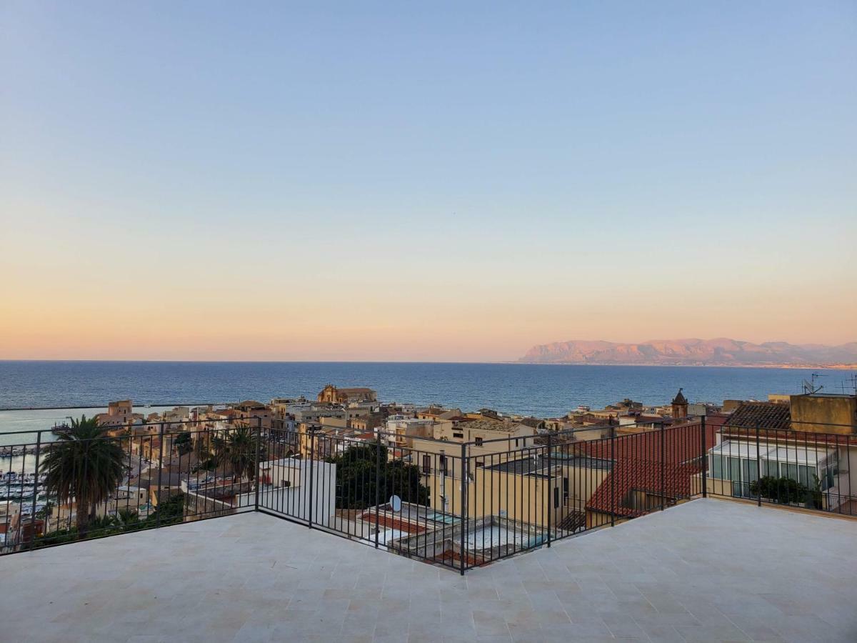 Апартаменти Palazzo Del Golfo Penthouse Кастелламмаре-дель-Гольфо Екстер'єр фото